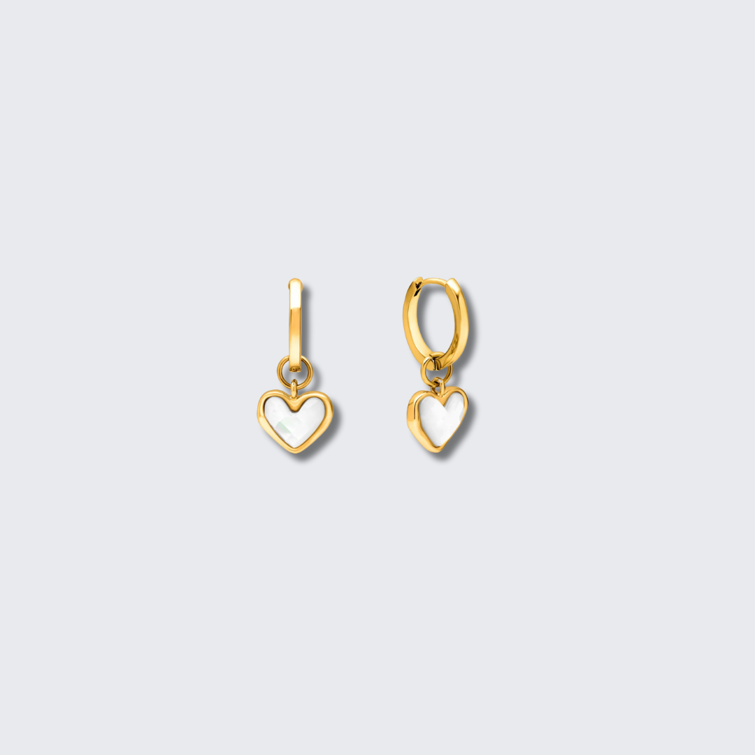Heart earrings in white quartz (gold)