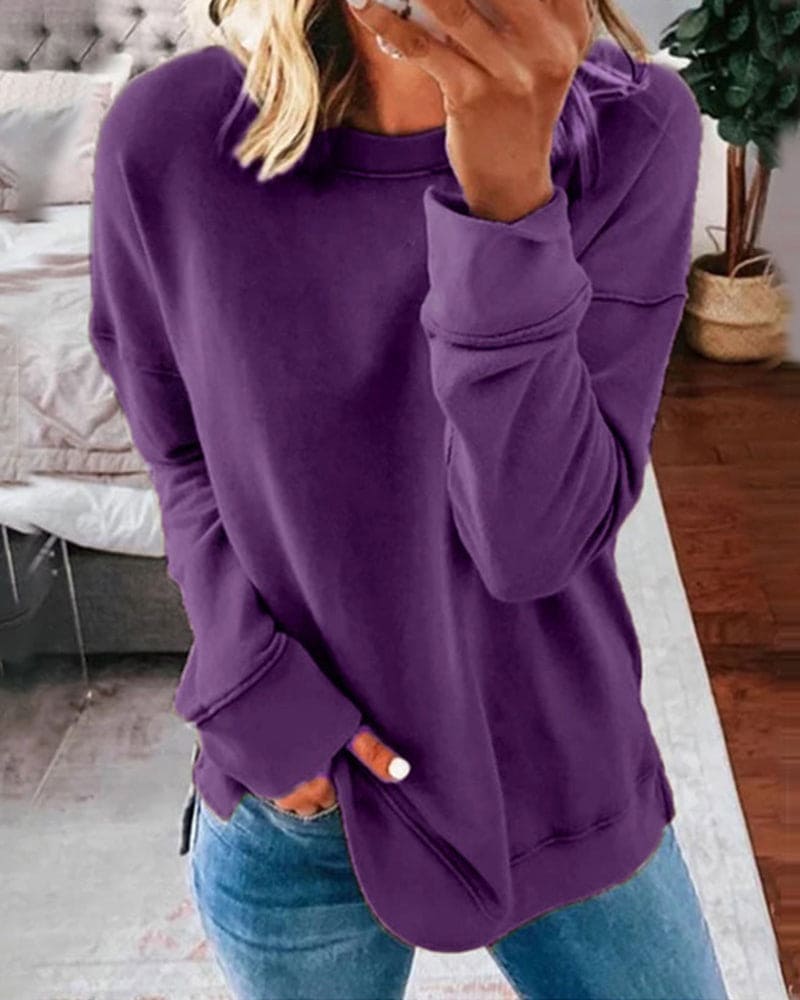 Loose-fit women's sweater made from cotton and polyester