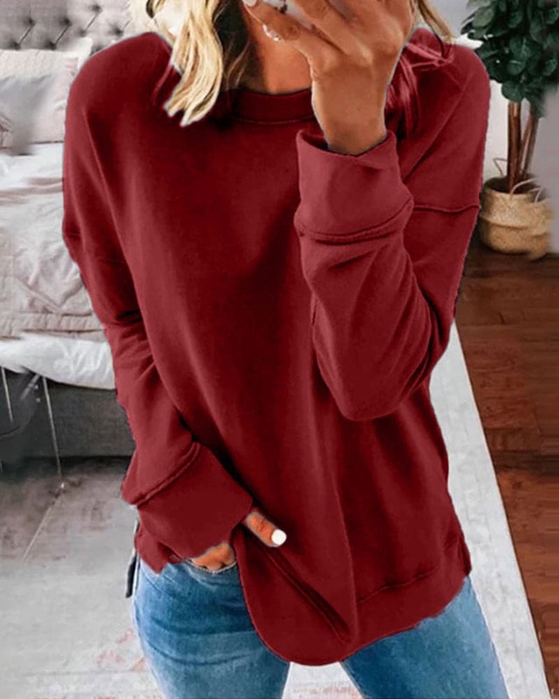 Loose-fit women's sweater made from cotton and polyester