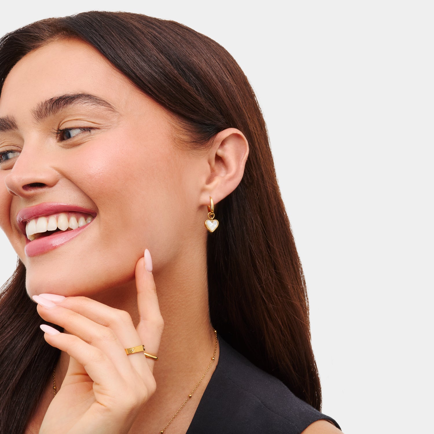 Heart earrings in white quartz (gold)