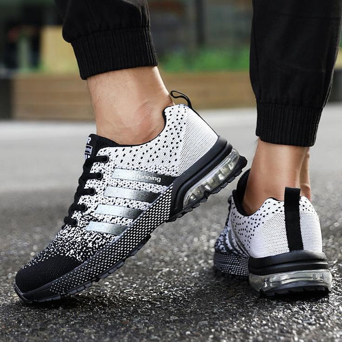 Comfortable orthopedic sneakers for men Runmax