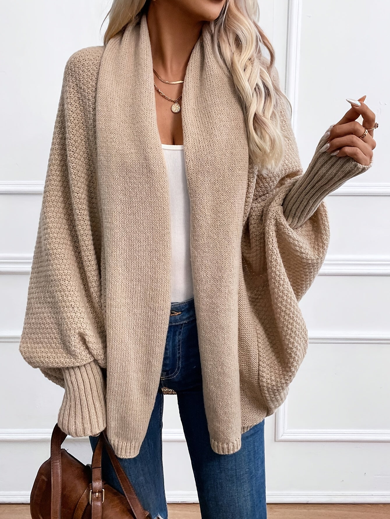 Elegant women's long-sleeved cashmere cardigan - perfect for winter