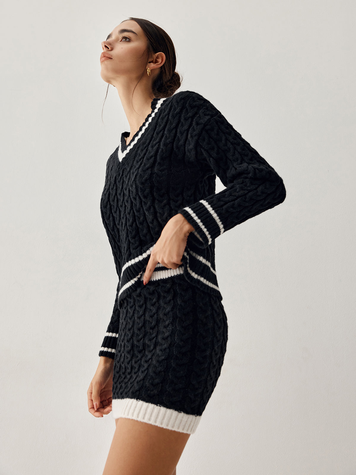 Cable Knit V-Neck Sweater for Women - Image 5
