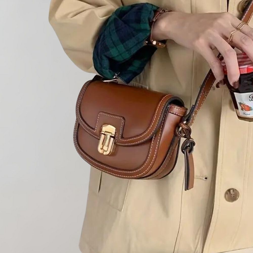 Elegant crossbody bag with flap for women