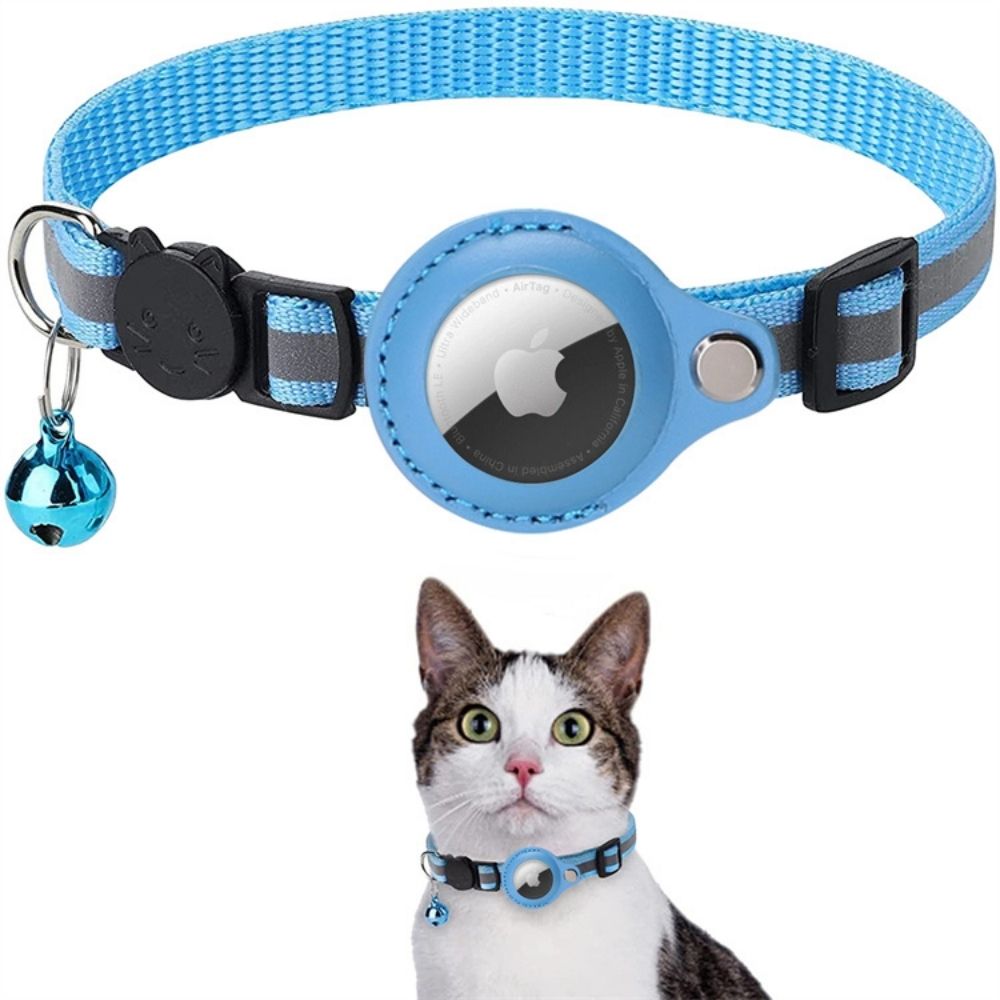CAT GPS tracker collar with quick-release fastener and reflective design for improved night visibility