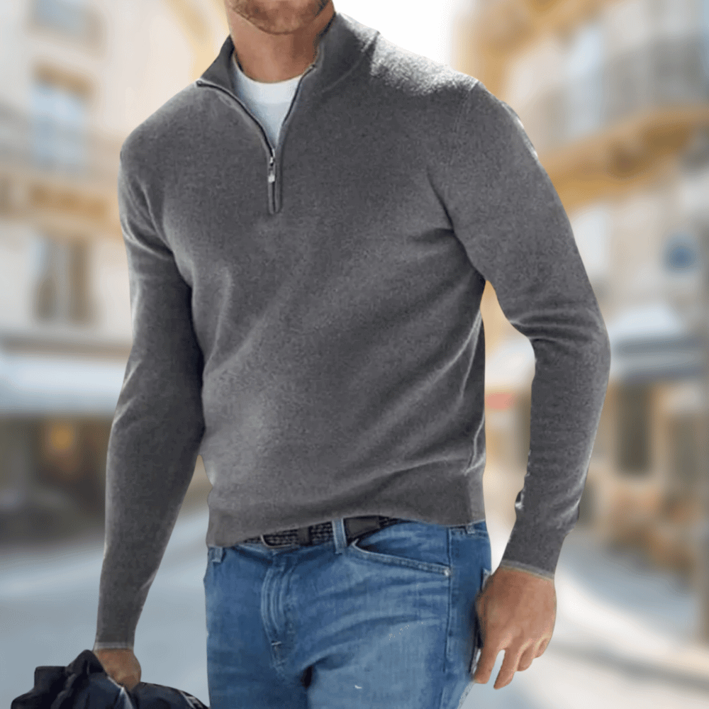 Theo - The comfortable and elegant sweater for the transition period
