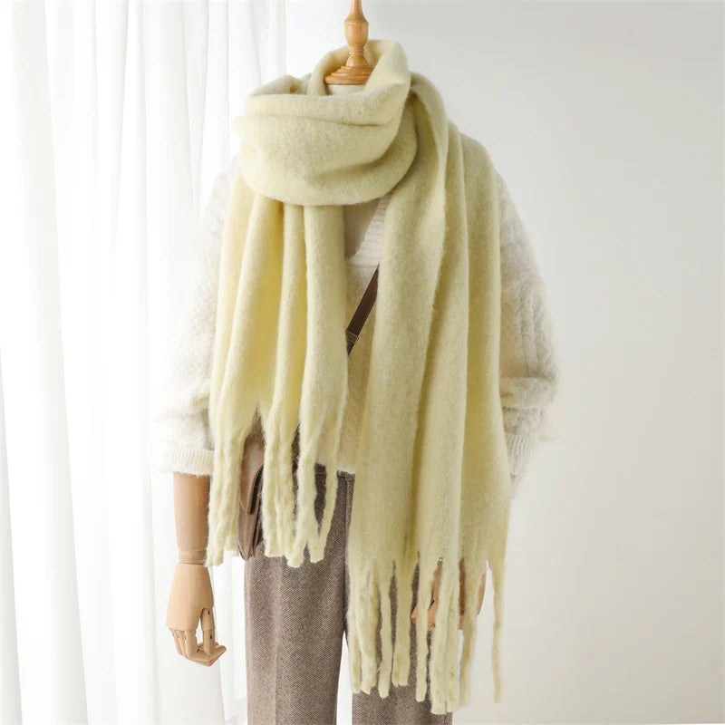 Luxurious cashmere scarf for women with large tassels for winter style and comfort