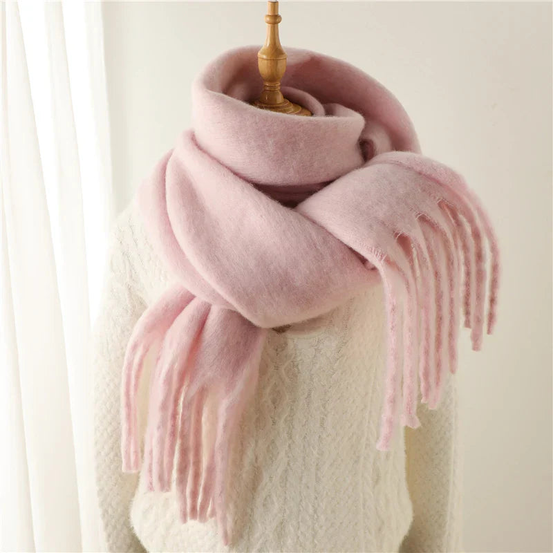 Luxurious cashmere scarf for women with large tassels for winter style and comfort