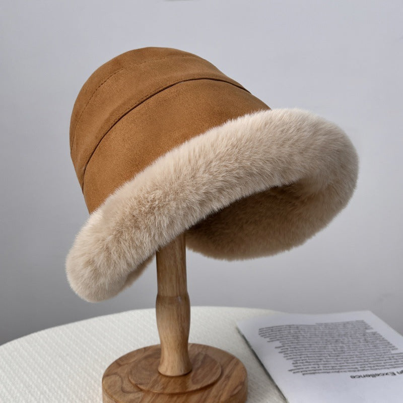 Cozy and elegant fur hat for women
