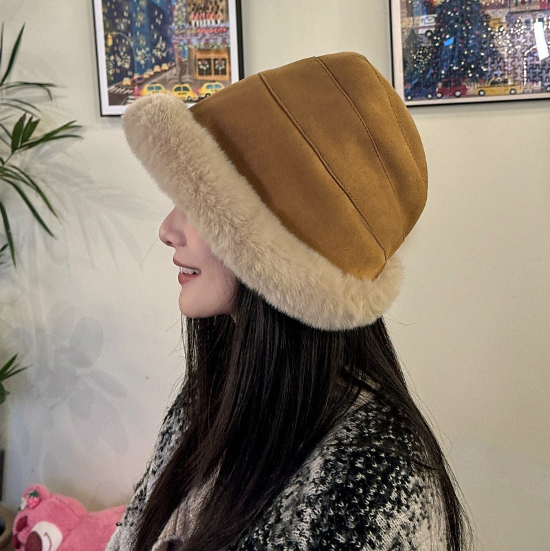 Cozy and elegant fur hat for women