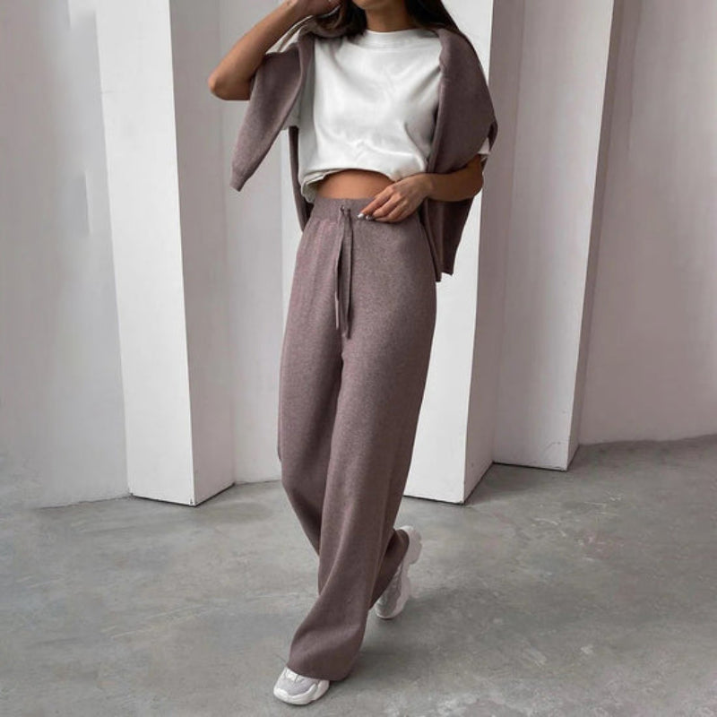 Elegant Women's Turtleneck Sweater Set – Perfect for Everyday Use