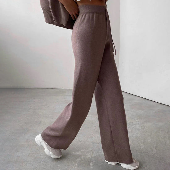 Elegant Women's Turtleneck Sweater Set – Perfect for Everyday Use