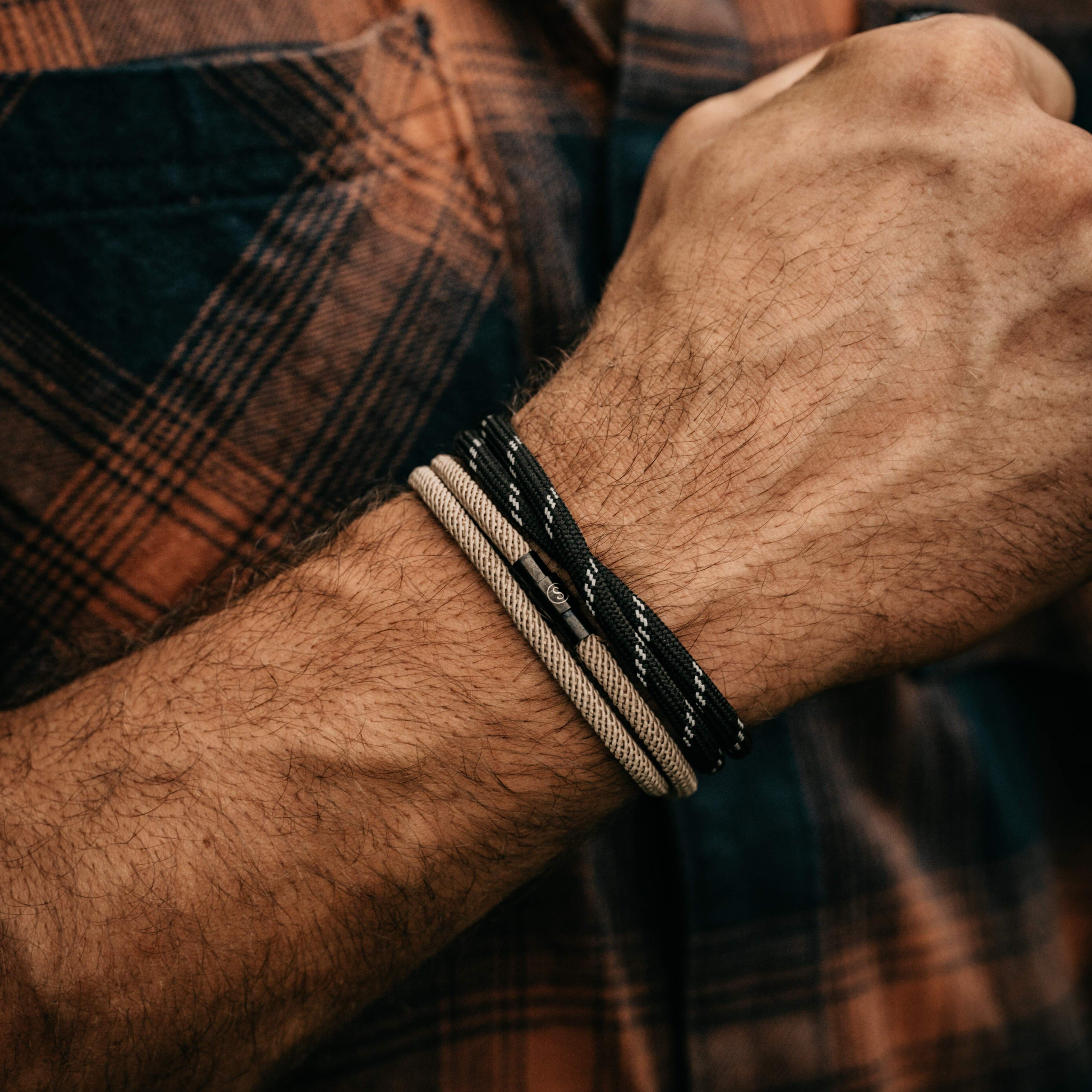 Ara - Milan magnetic bracelet - Brown version