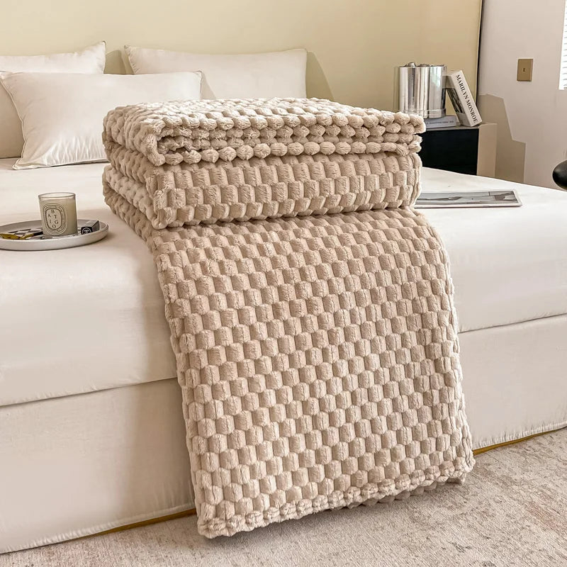 Checked Soft Warm Fluffy Velvet Blanket - Cozy sofa throw & bedspread for adults, children & pets