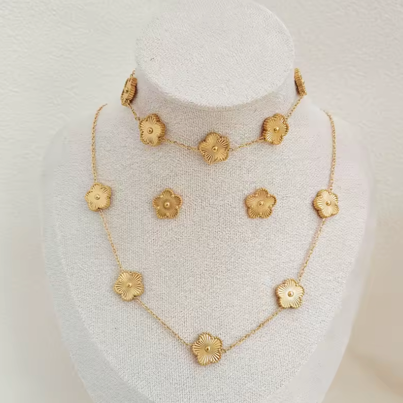 Bella - Clover jewelry set - Ready to gift