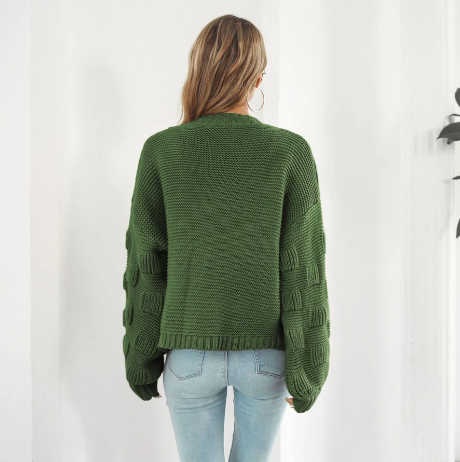 Luxurious, long-sleeved and warm women's sweater