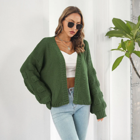 Luxurious, long-sleeved and warm women's sweater