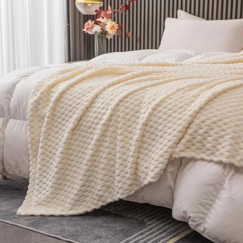 Checked Soft Warm Fluffy Velvet Blanket - Cozy sofa throw & bedspread for adults, children & pets