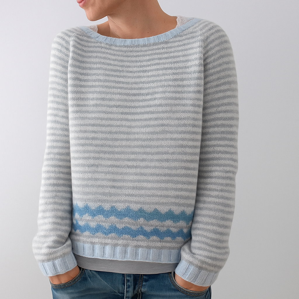 Sweater with retro pattern with model light gray