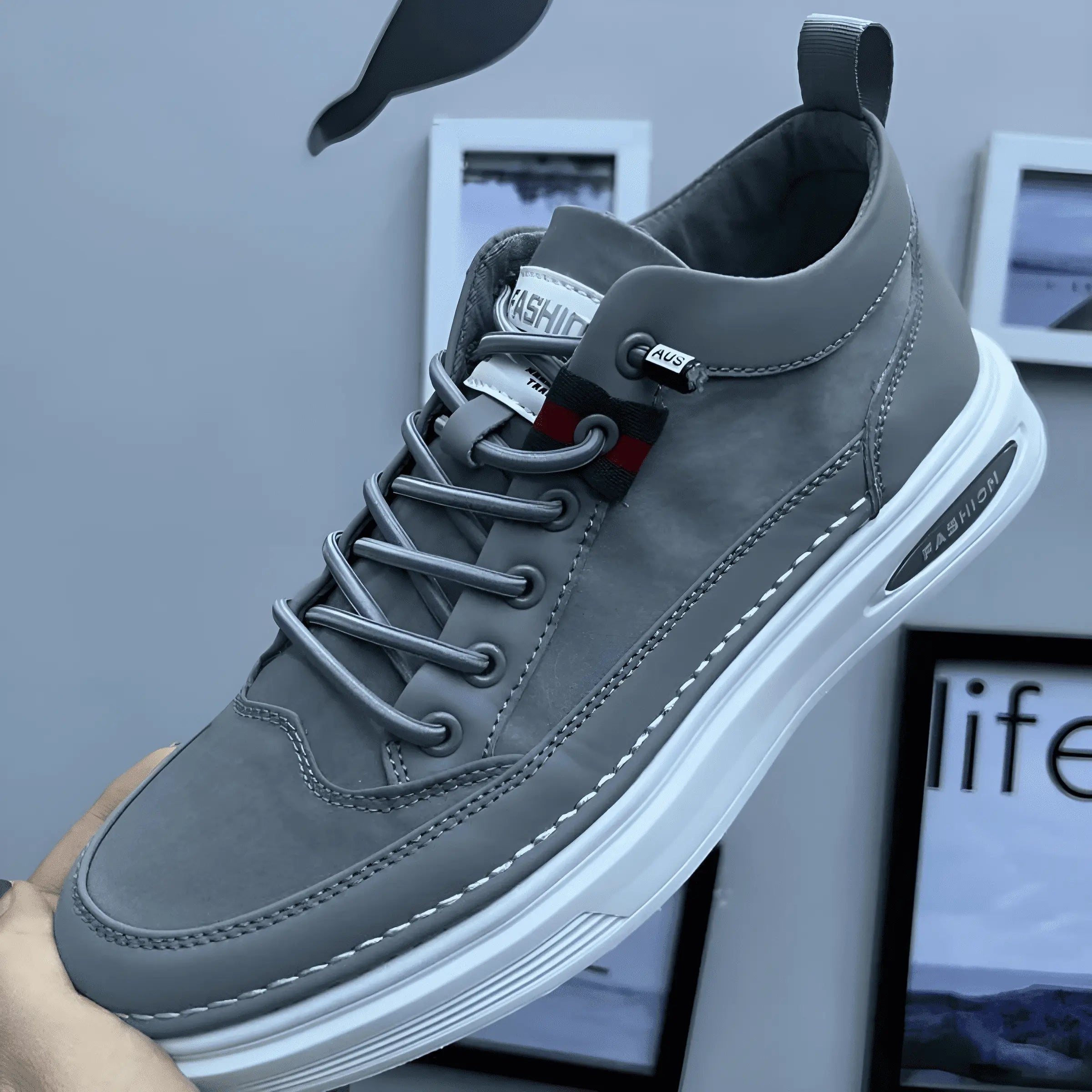 Aus - Orthopaedic men's shoes