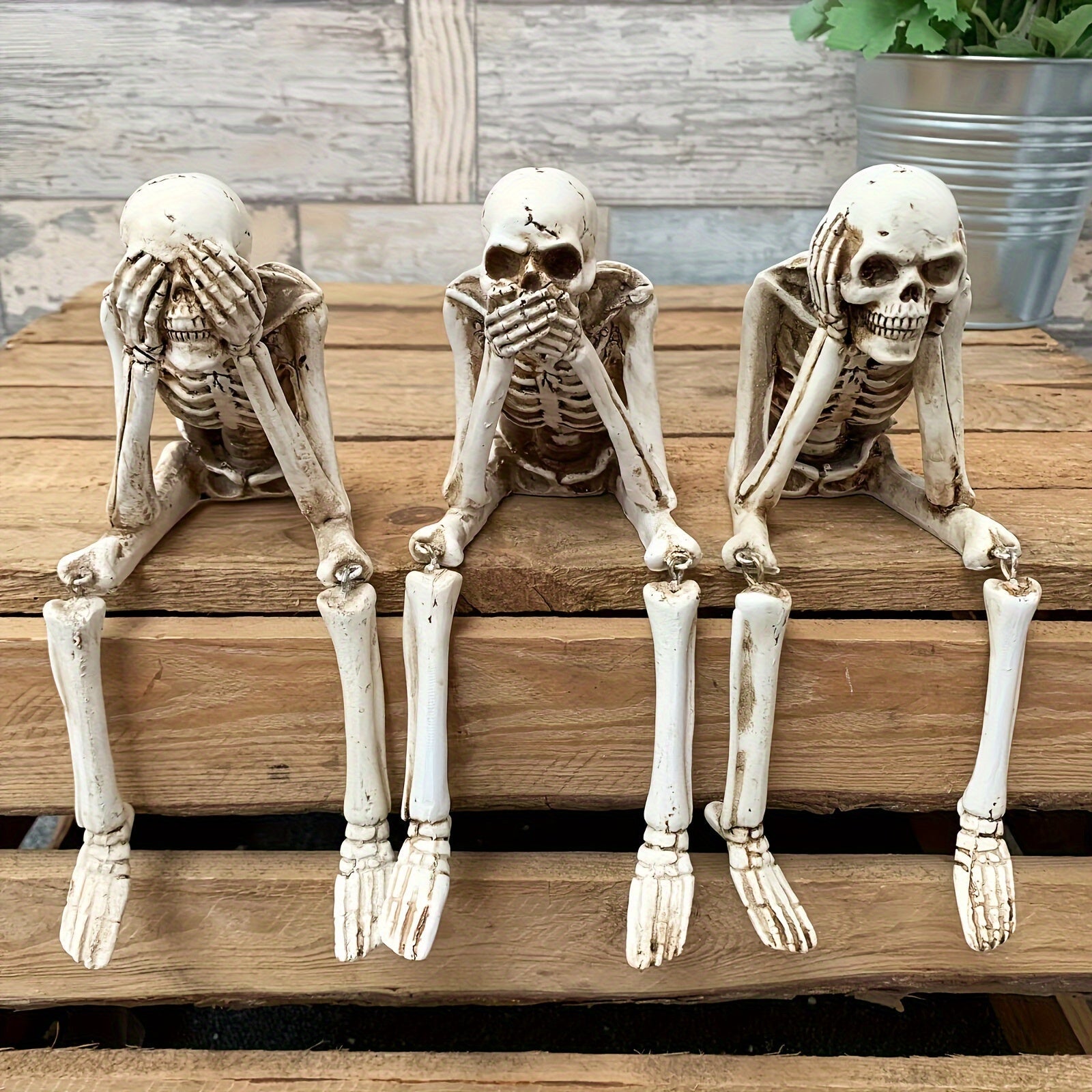 CryptSkulls | 3-piece resin skull trio – Halloween ghost decoration sculpture set