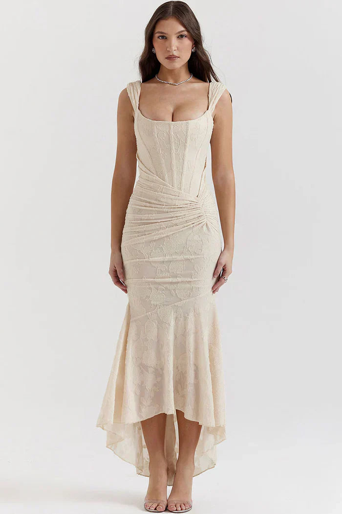 Denisse Long Elegant Dress - Body-enhancing cut and luxurious fabric for a sophisticated, feminine look