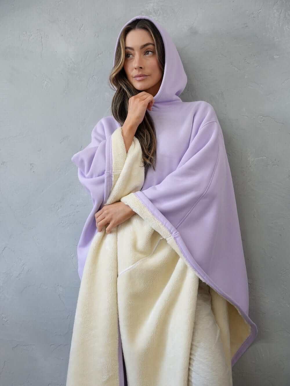 Oversized Hooded Blanket for Women - Image 9