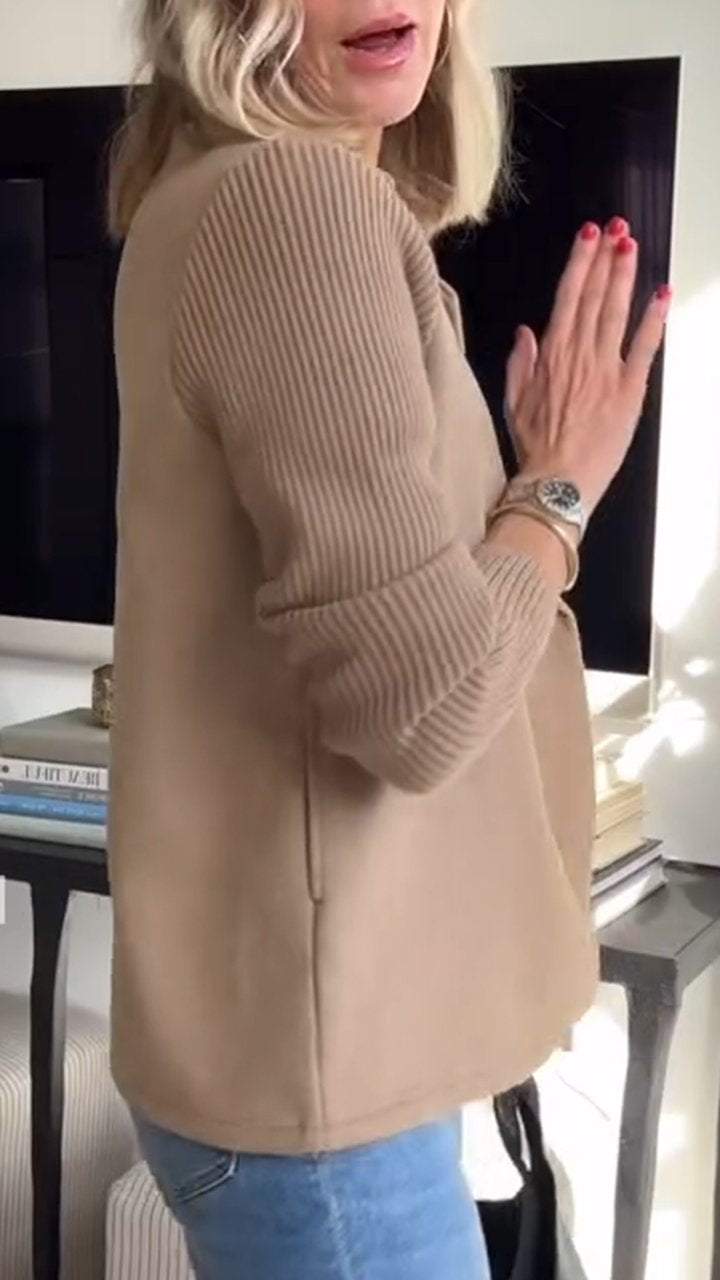 Double-Breasted Relaxed Fit Jacket for Women - Image 2