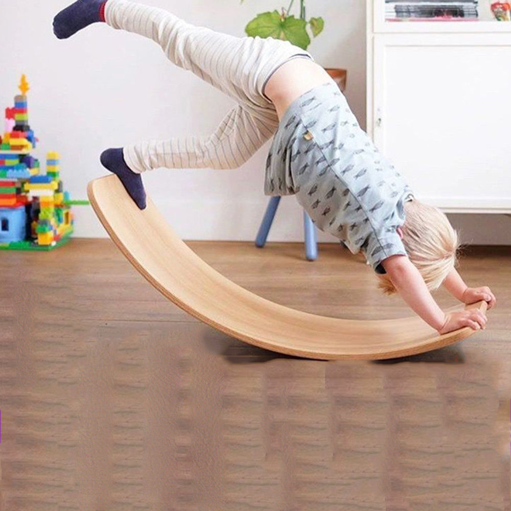 Duha houpací deska / balanční deska – Montessori hračka pro podporu rovnováhy a motorických dovedností
