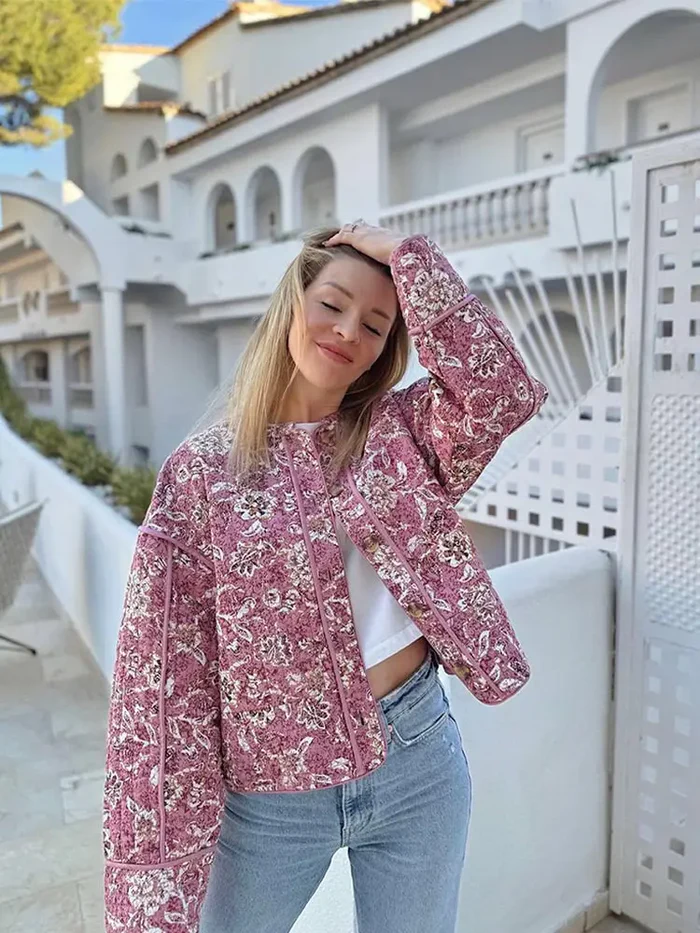 Nia - Quilted Jacket with Floral Print
