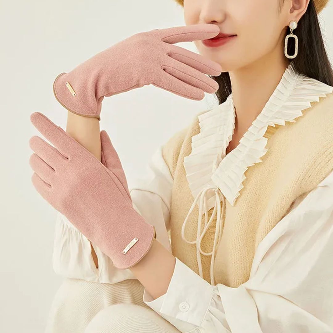 Lotte | Classic and versatile suede gloves