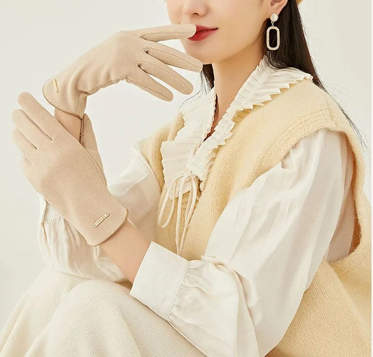 Lotte | Classic and versatile suede gloves