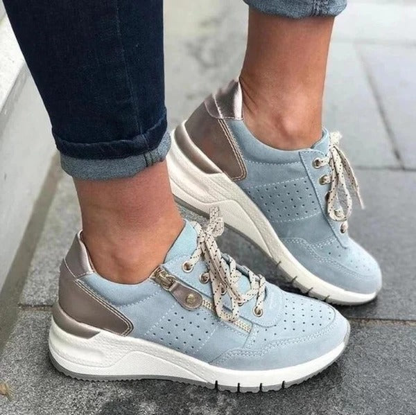 Image of Women's Platform Lace-Up Casual Sneakers