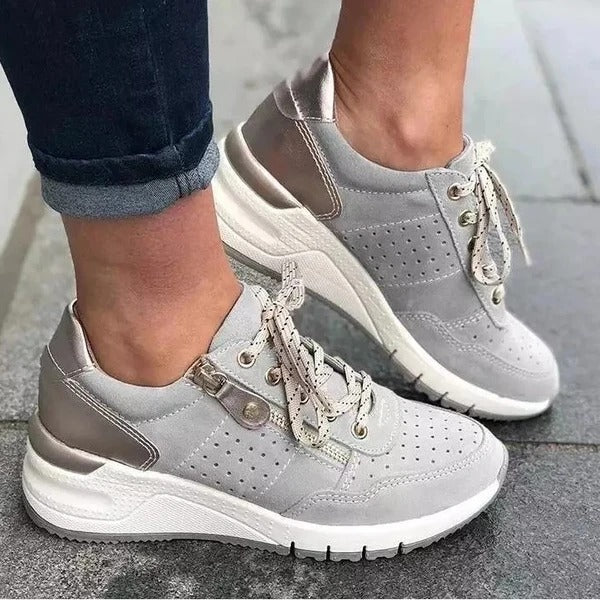 Image of Women's Platform Lace-Up Casual Sneakers