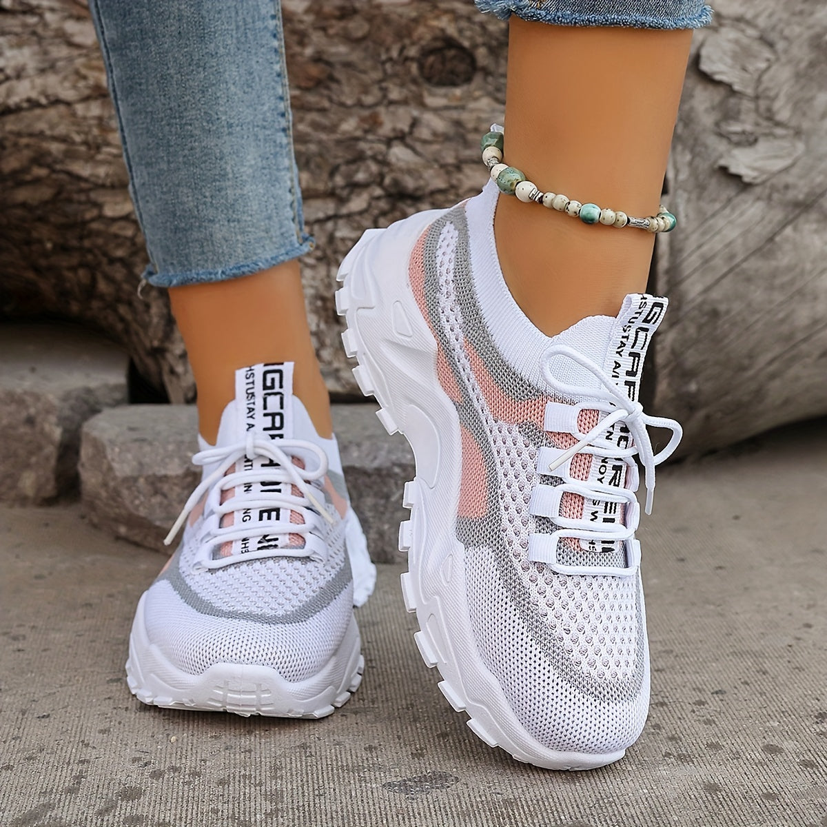 Casual sneakers for women - flexible and breathable for every day
