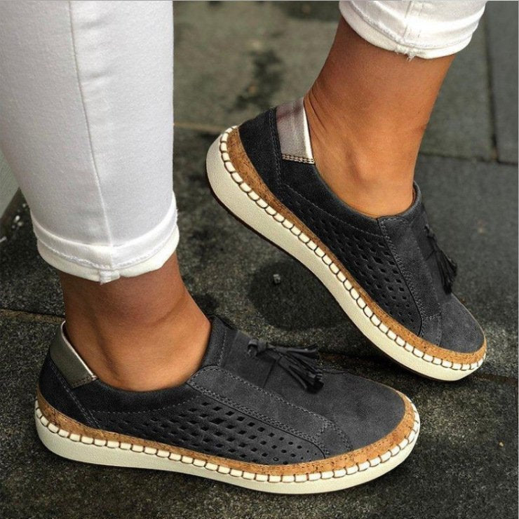 Supportive orthopaedic slippers for women
