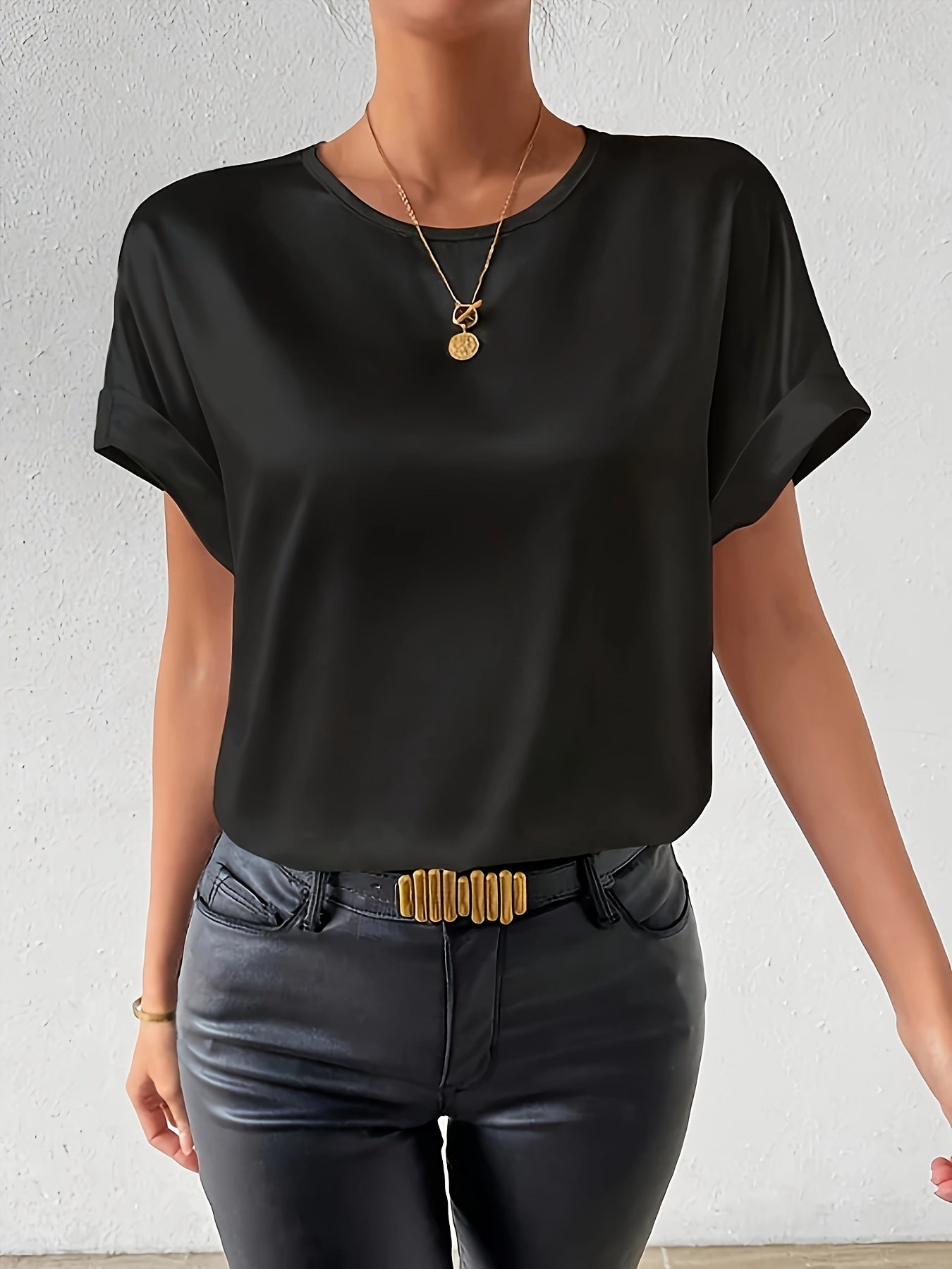 Ezra Women's Summer Blouse - Airy Linen-like Style with Loose Cut and Elegant Look
