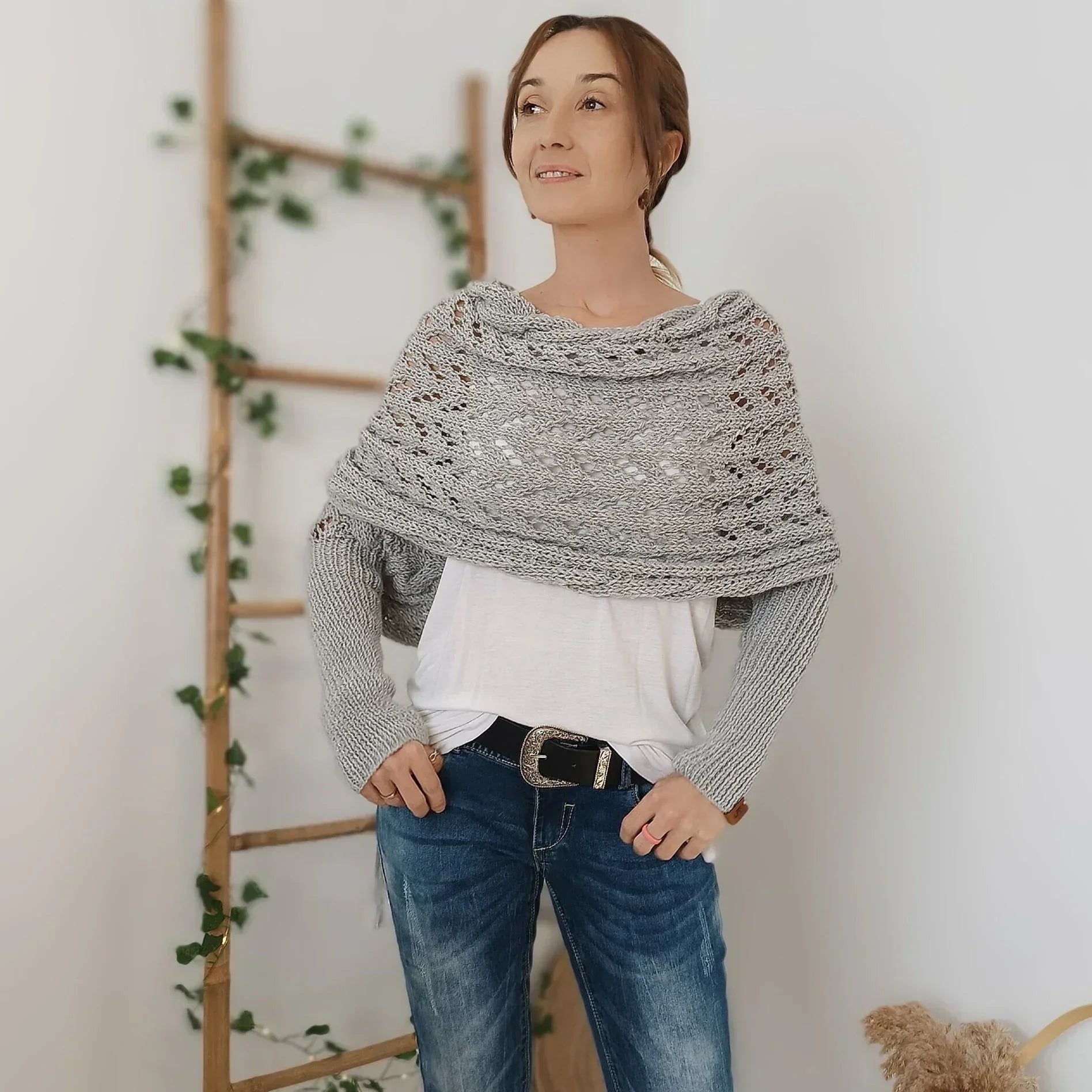 Cozy bohemian-style wrap for women