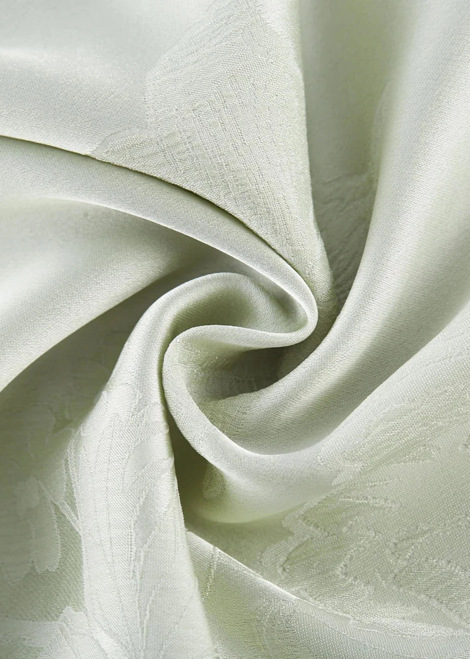 Satin maxi-dress | Spaghetti straps & curved design | Elegant glamour