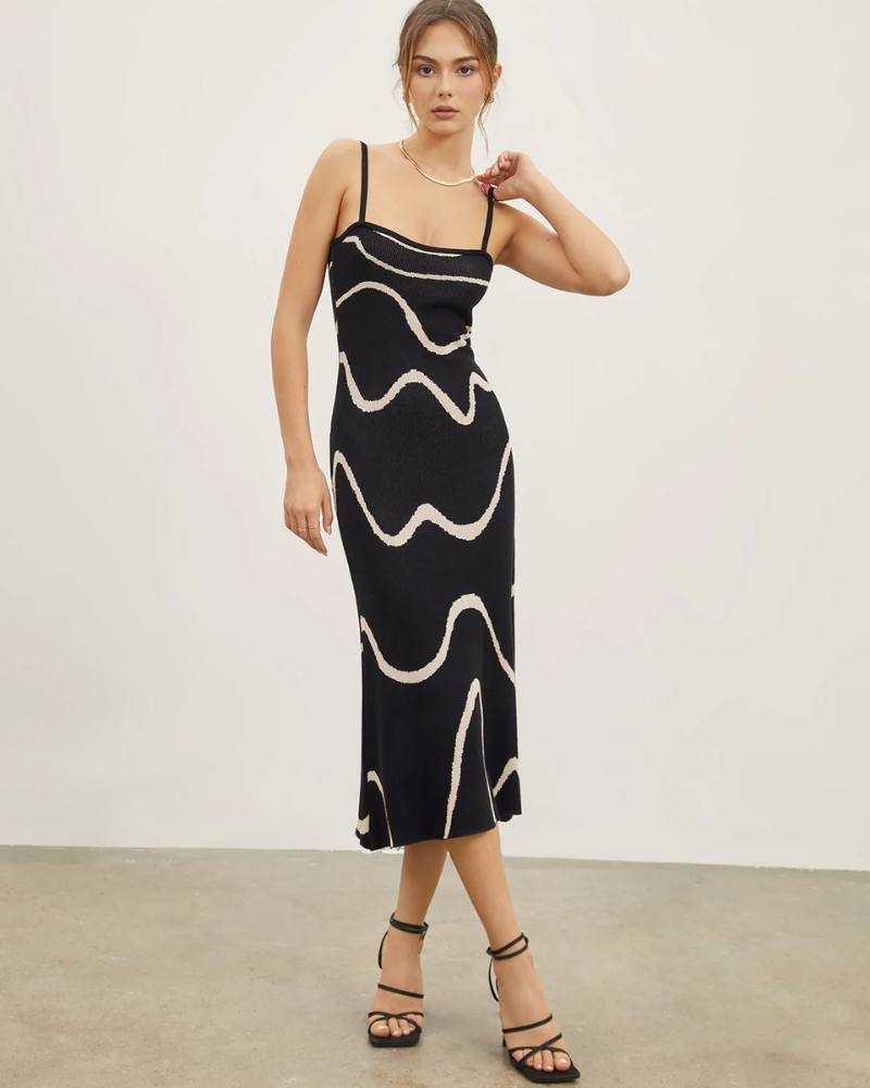 Henrietta - Flattering Print Midi Dress