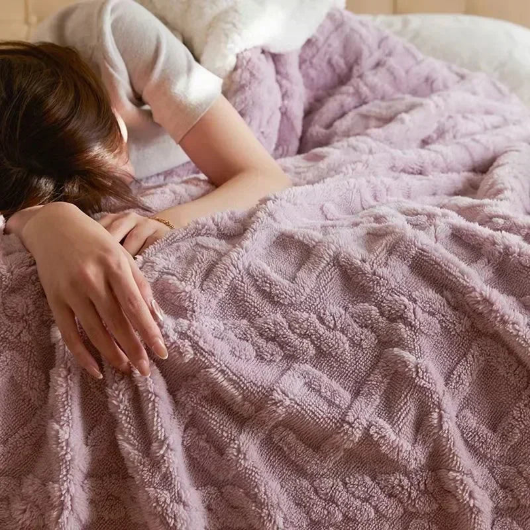 Warm winter blanket for cold nights - Thick, fluffy & stylish for bedroom & sofa