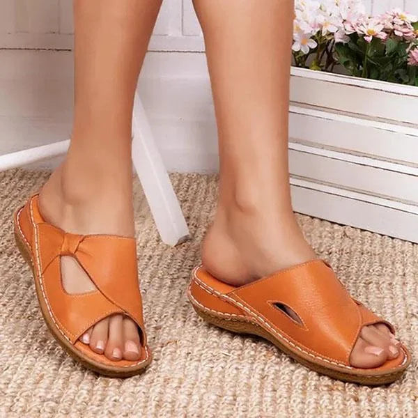 Weber Sandals | Trendy women's shoes with footbed