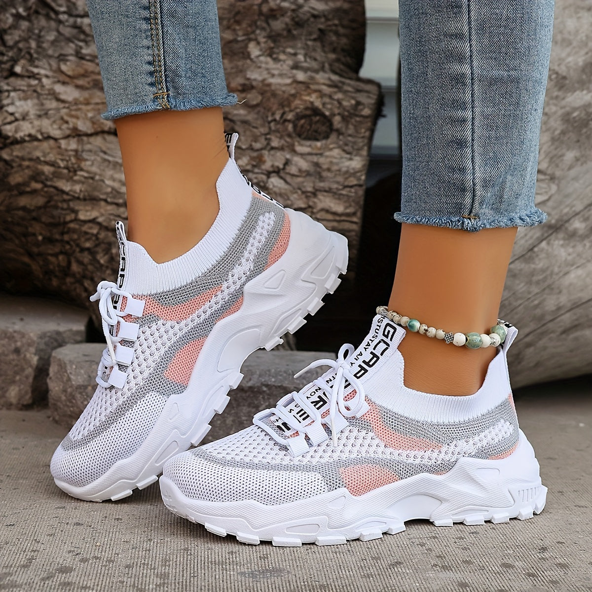 Casual sneakers for women - flexible and breathable for every day