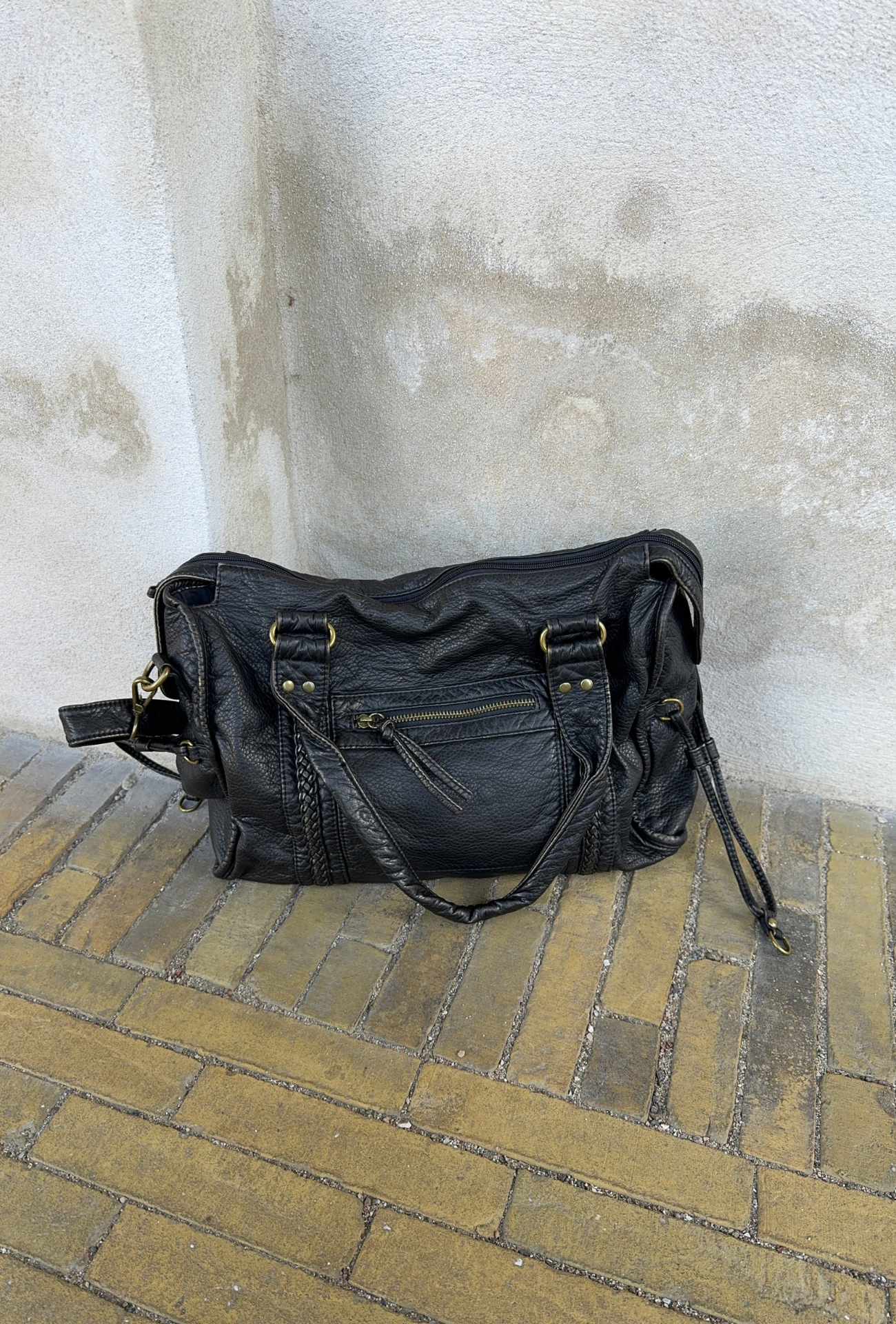 Vera Vintage leather bag