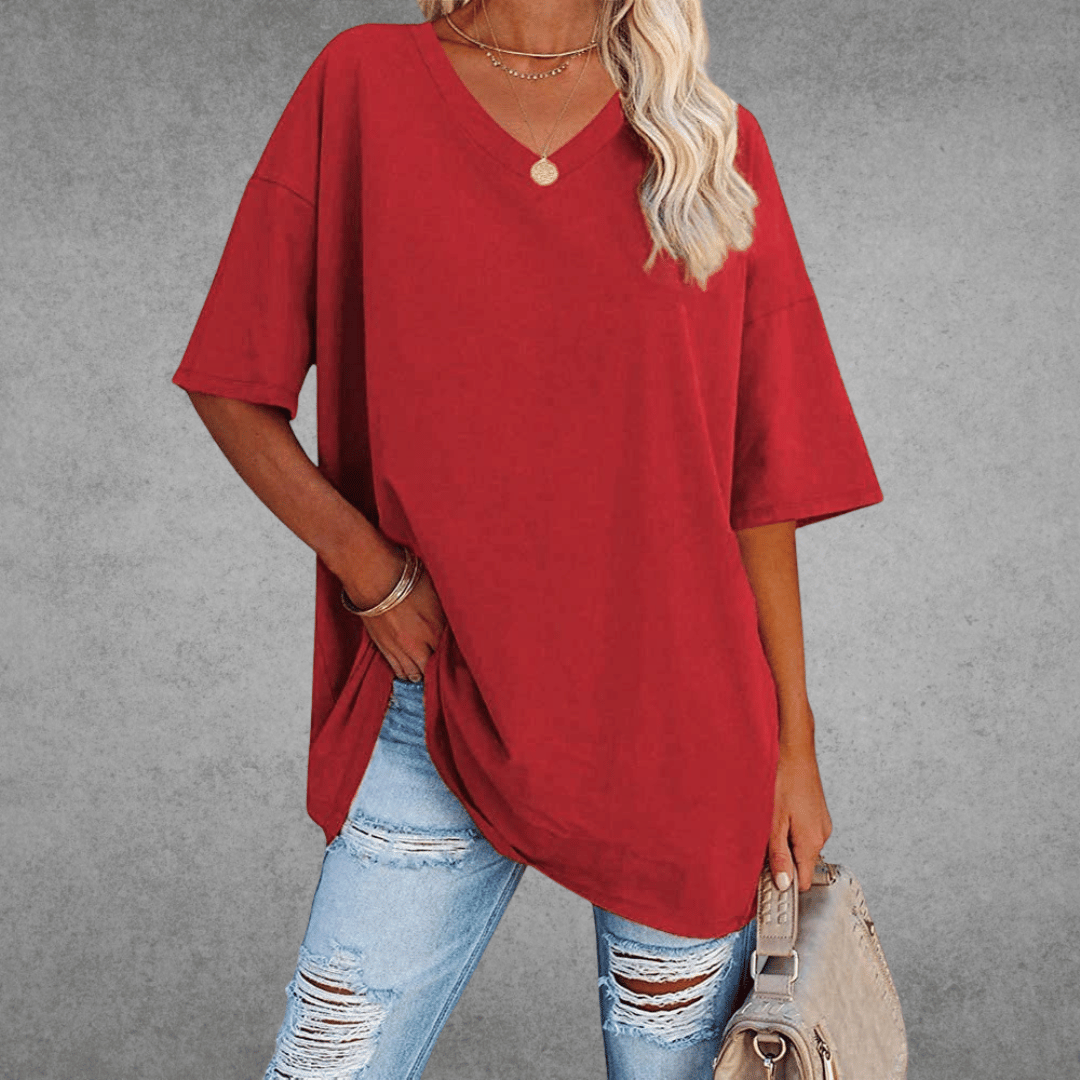 Ninon Women's Oversize T-shirt - Comfortable design with a heart neckline and lightweight, breathable fabric