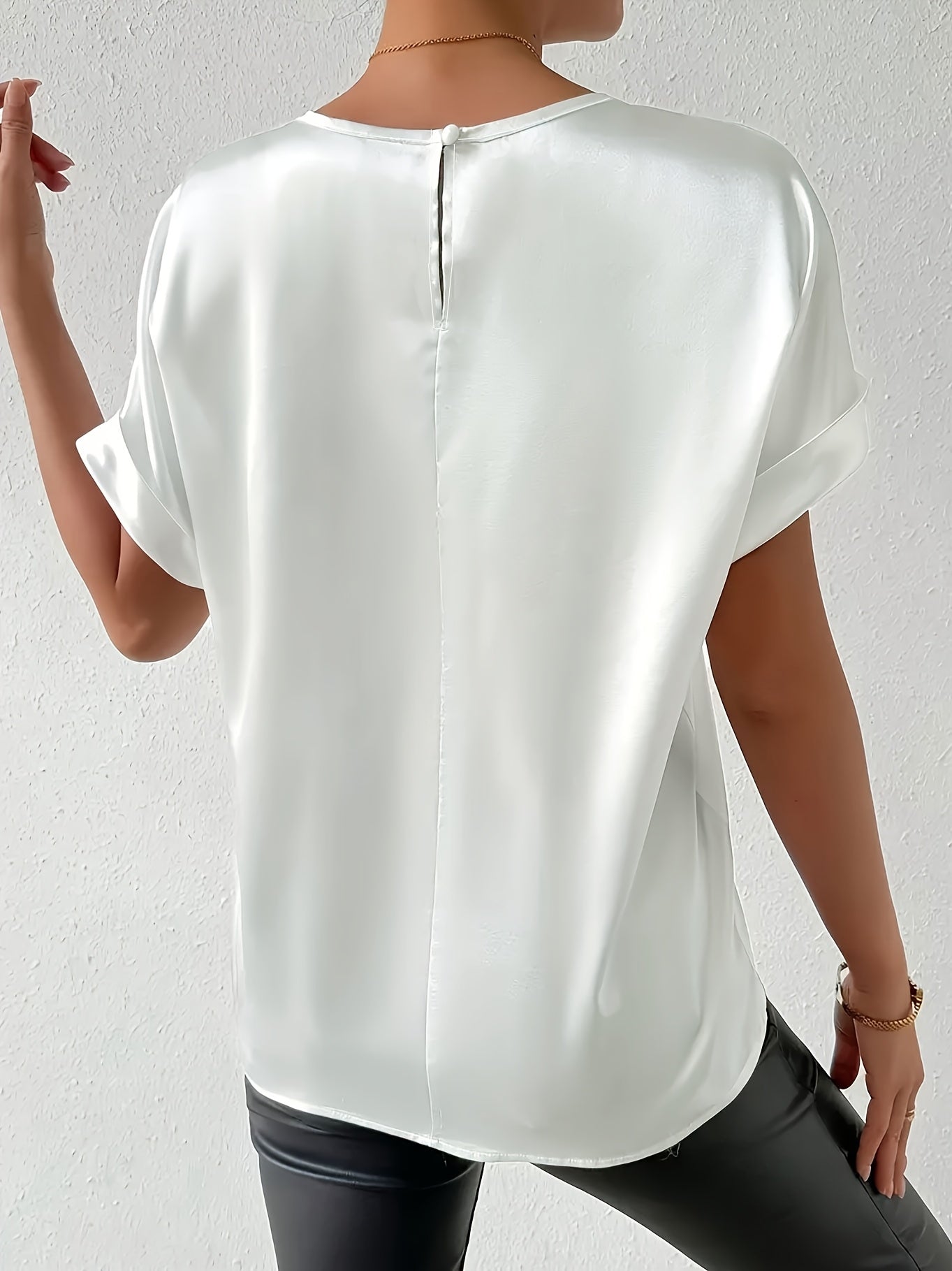 Ezra Women's Summer Blouse - Airy Linen-like Style with Loose Cut and Elegant Look