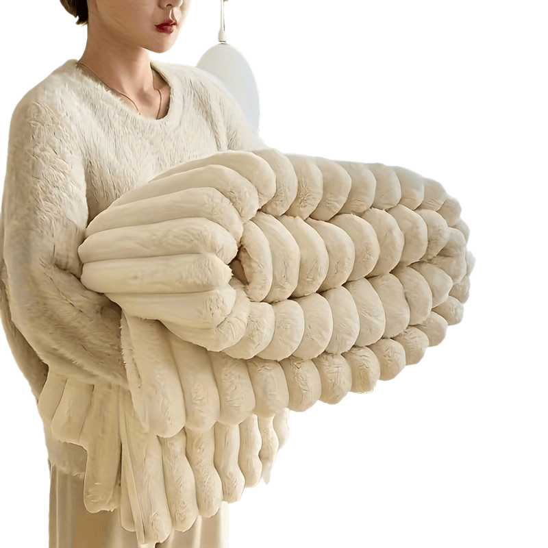 Double-layered plush comfort blanket