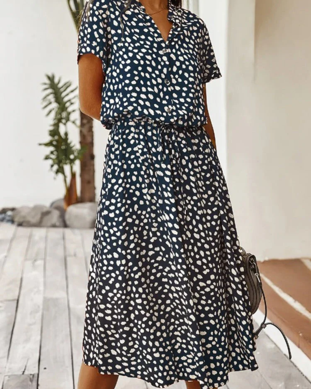 Julie - Elegant Everyday Dress