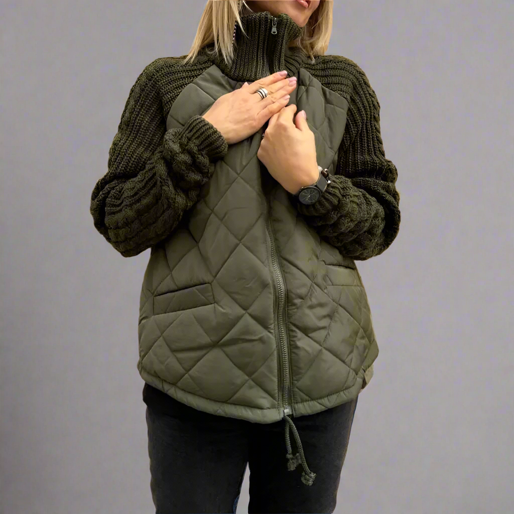 Padded jacket with knitted sleeves