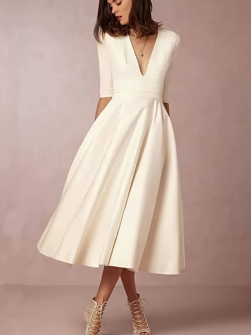 Elara Women's Dress - Stylish Dress with Neckline, Lightweight and Elegant for Summer Parties and Events